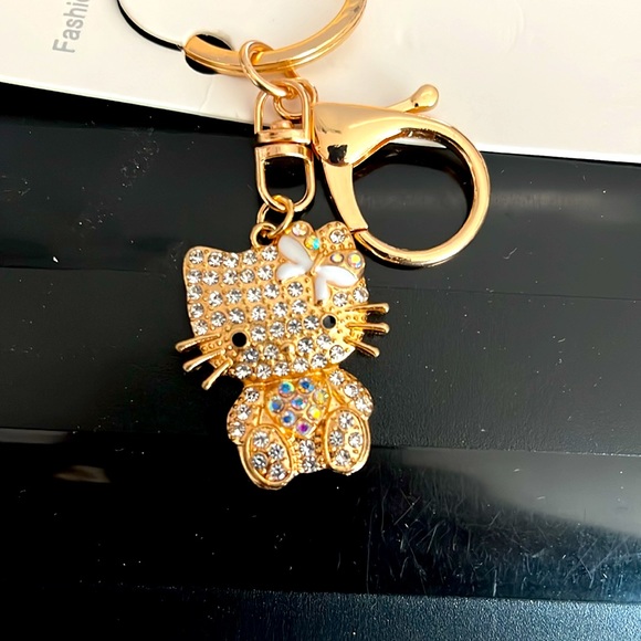 NIP- 3” Iconic Sparkling Hello Kitty Keychain with Lobster Clasp - Picture 4 of 10